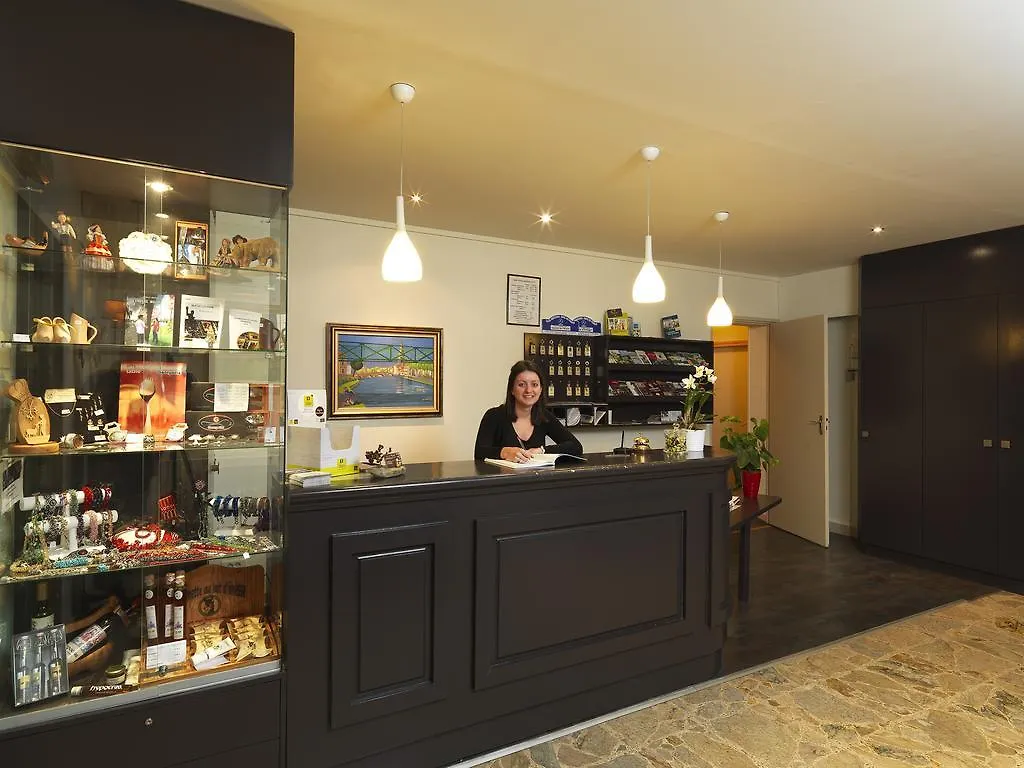 Logis Hotel Restaurant Horizon 117 Sentaraille