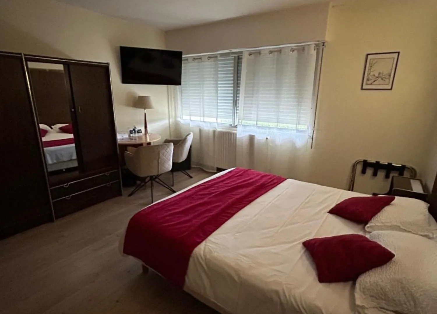 Logis Hotel Restaurant Horizon 117 Sentaraille