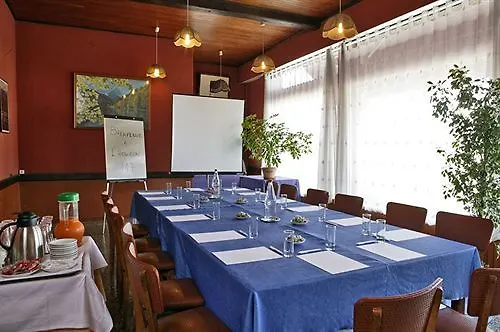 Logis Hotel Restaurant Horizon 117 Sentaraille